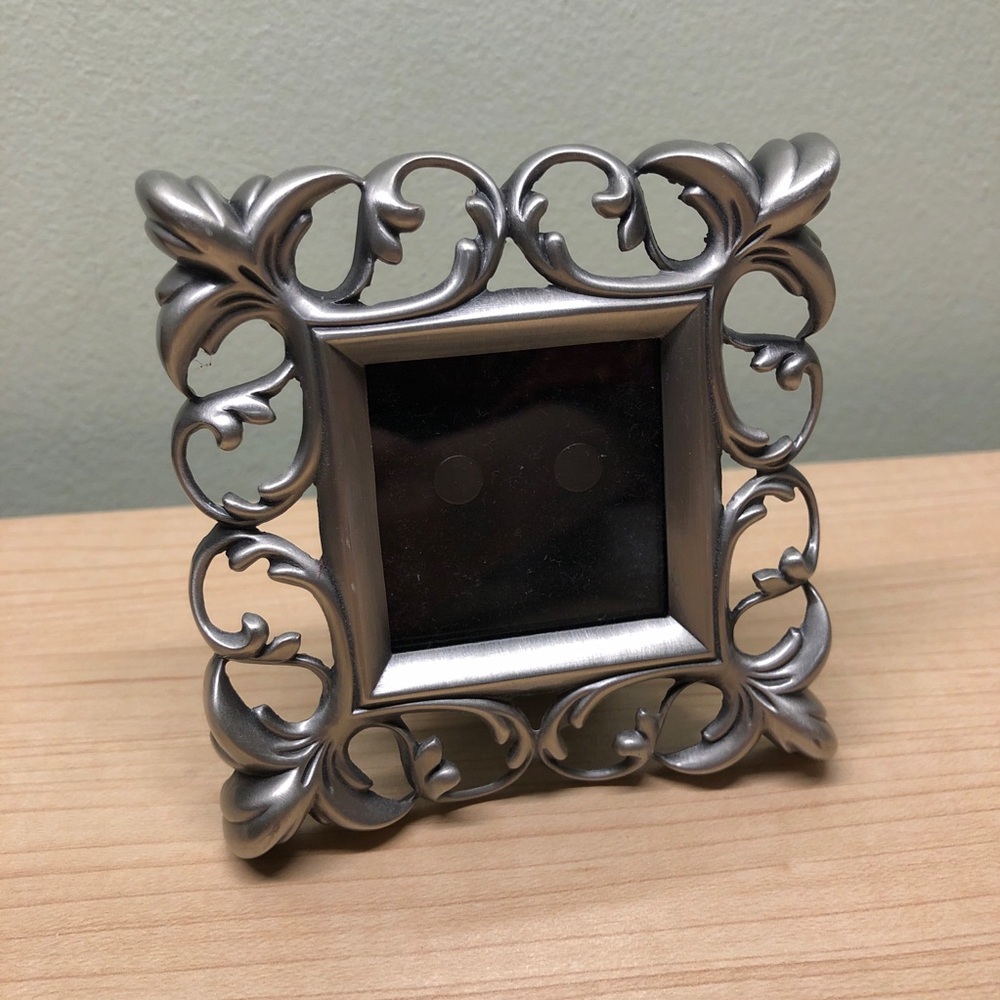 Fleur de Lis border mini picture frame